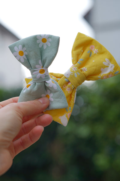 "Daisy Dream" bow for dog collars