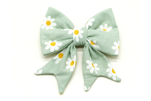 "Daisy Dream" sailor bow for dog collars