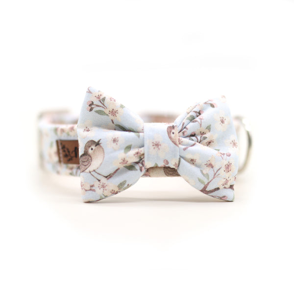 "Birds & Blossoms" Fliege für Hundehalsbänder