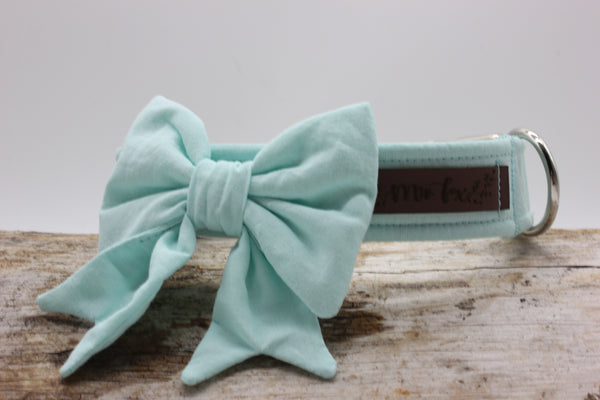 "Pale Mint Uni" Schleife für Hundehalsbänder