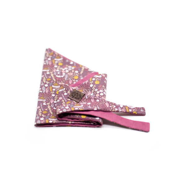 Hundehalstuch mit lila Boho Blumen