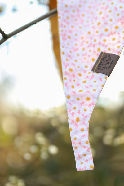 "Darling Daisy" Hundehalstuch