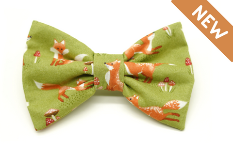 "Fabulous Fox" bow tie for dog collars