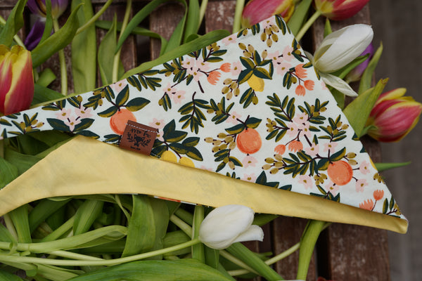 "Botanical Breeze" Hundehalstuch