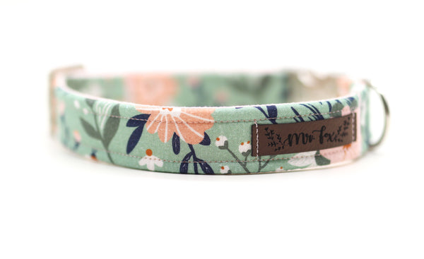 "Beauty & Bee" Collar