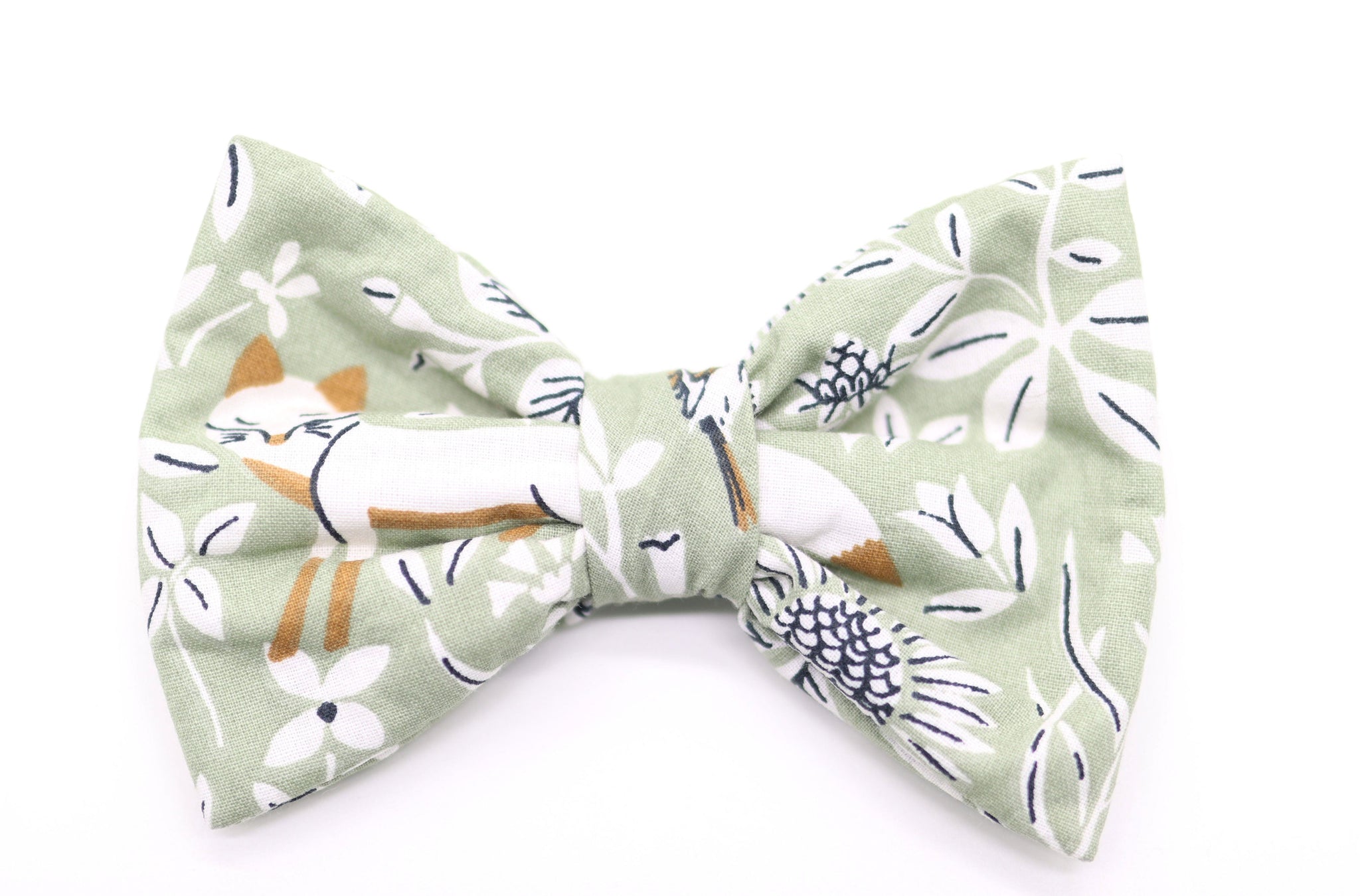 "Fox Fantasy" bow tie for dog collars