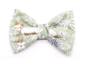 "Fox Fantasy" bow tie for dog collars